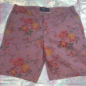 Abercrombie & Fitch Floral Shorts  153.